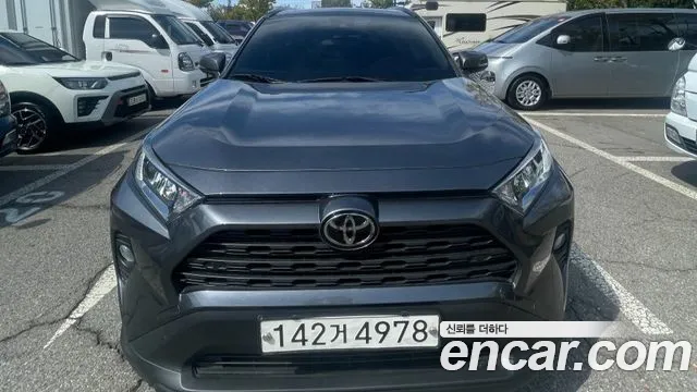 Toyota RAV4 2021 thumb 12