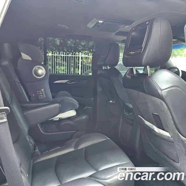 Cadillac Escalade 2019 thumb 7