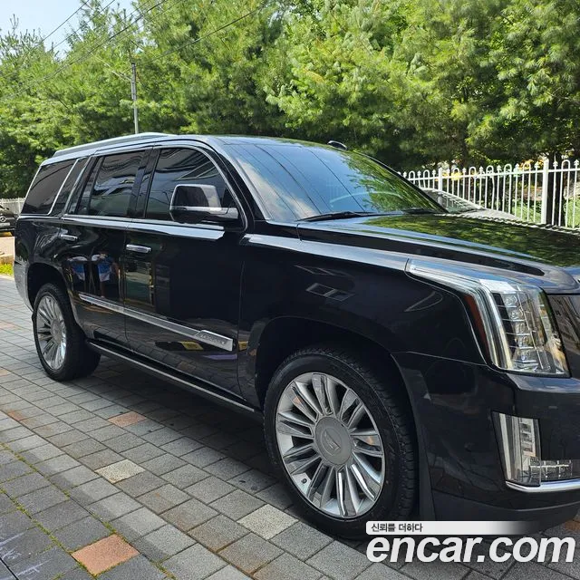 Cadillac Escalade 2019 thumb 8