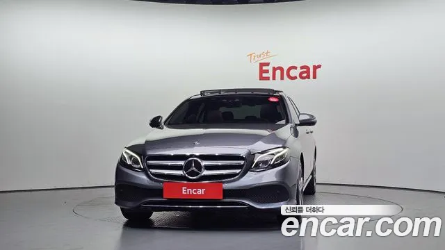 Mercedes-Benz E-Класс 2017 thumb 3