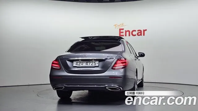 Mercedes-Benz E-Класс 2017 thumb 4