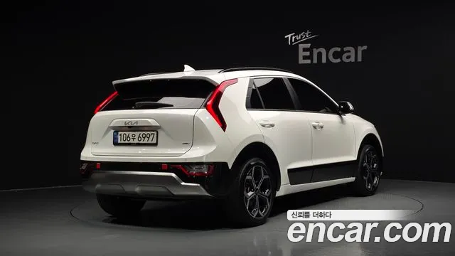 Kia Niro 2022 thumb 2