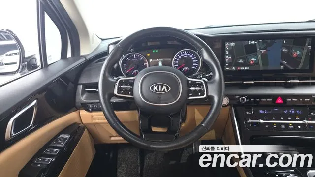 Kia Carnival 2021 thumb 12