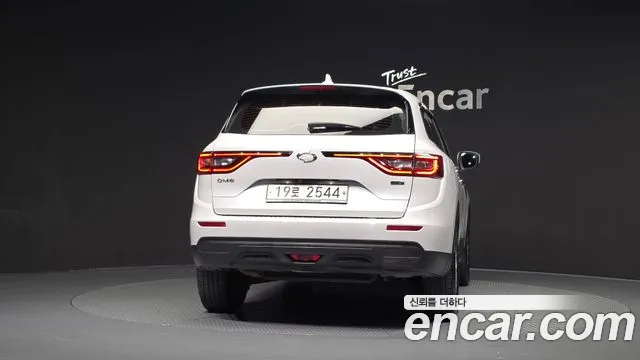 Renault-KoreaSamsung Koleos 2018 thumb 3