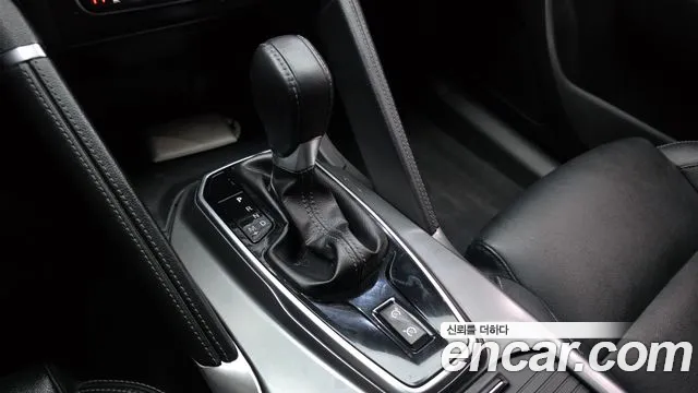 Renault-KoreaSamsung Koleos 2018 thumb 8