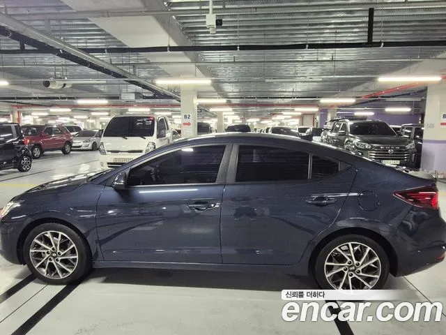 Hyundai Avante 2019 thumb 4
