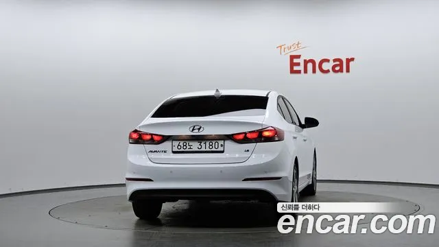 Hyundai Avante 2018 thumb 3