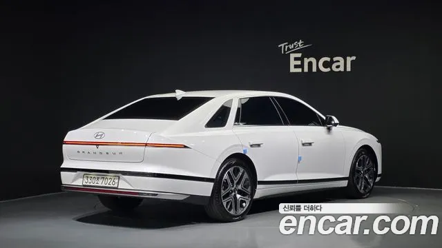Hyundai Grandeur 2023 thumb 2
