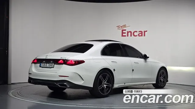 Mercedes-Benz E-Класс 2024 thumb 2