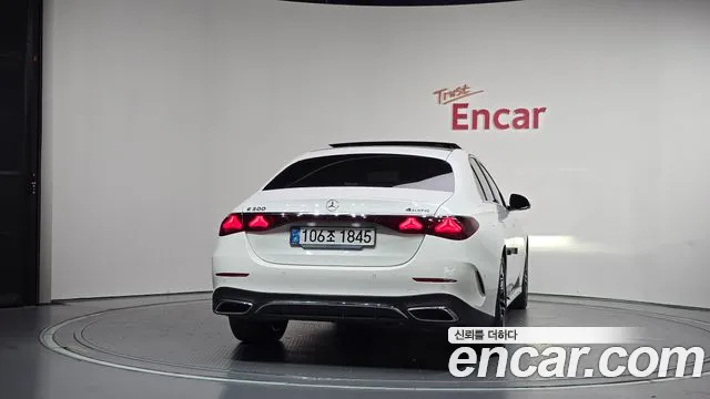 Mercedes-Benz E-Класс 2024 thumb 4