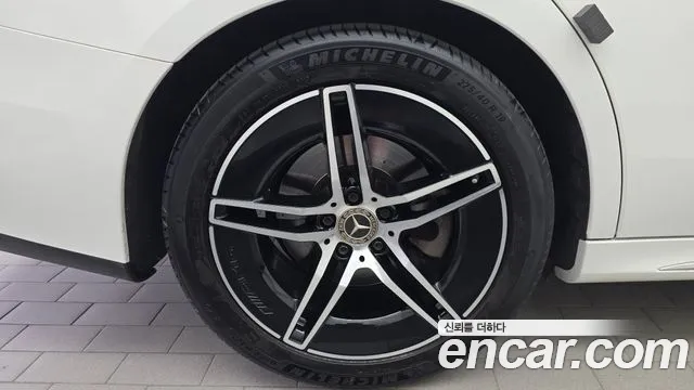 Mercedes-Benz E-Класс 2024 thumb 5