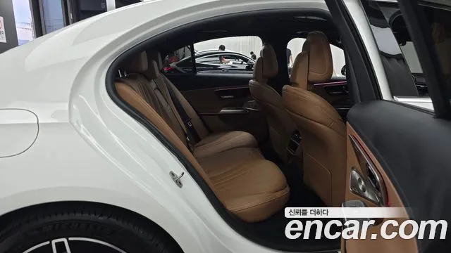 Mercedes-Benz E-Класс 2024 thumb 11