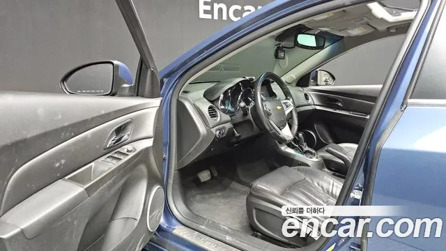 ChevroletGMDaewoo Cruze 2013 thumb 10