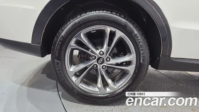 Hyundai Santa Fe 2011 thumb 5