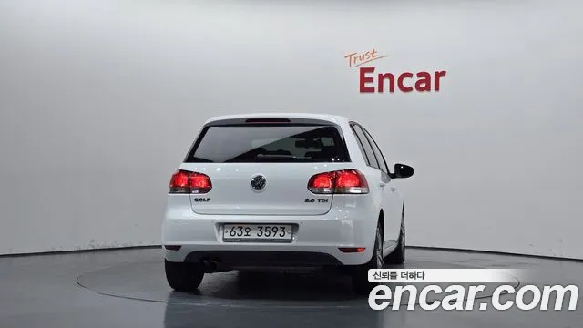 Volkswagen Golf Sportsvan 2010 thumb 4