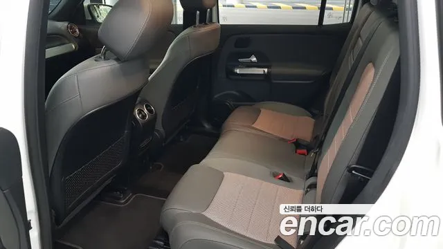 Mercedes-Benz EQB 2022 thumb 9