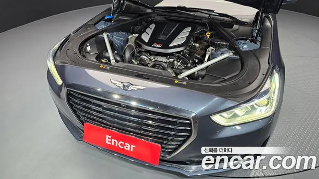 Genesis G90 2016 thumb 6