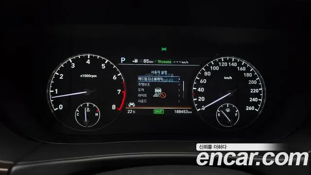 Genesis G90 2016 thumb 8