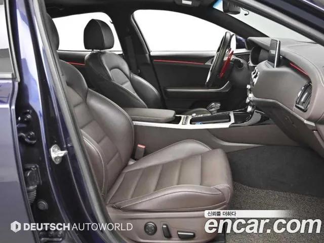 Kia Stinger 2019 thumb 10