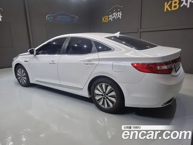 Hyundai Grandeur 2014 thumb 3