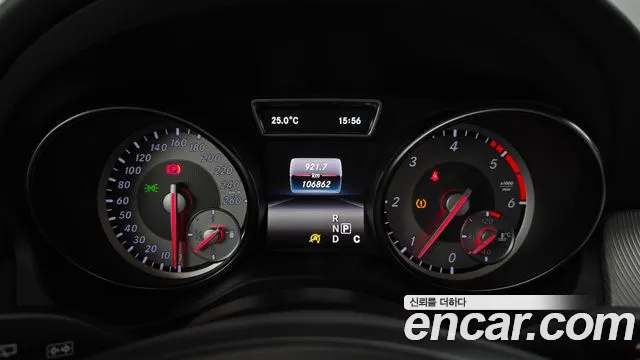 Mercedes-Benz GLA 2016 thumb 8