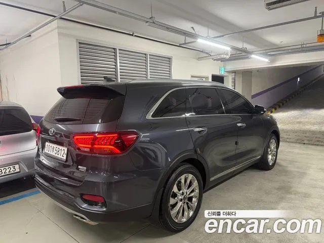 Kia Sorento 2018 thumb 3
