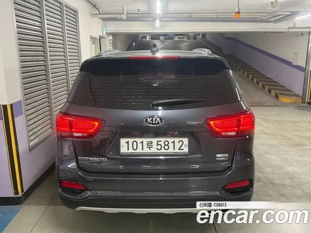 Kia Sorento 2018 thumb 4