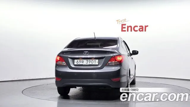 Hyundai Accent 2012 thumb 4