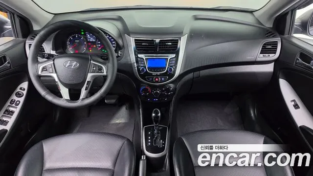 Hyundai Accent 2012 thumb 7