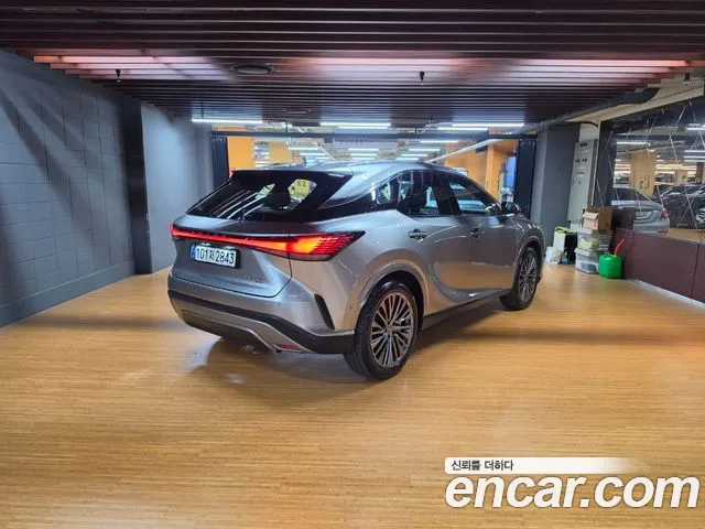Lexus RX 2025 thumb 2