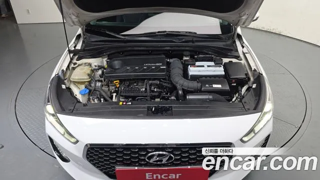 Hyundai i30 2016 thumb 6