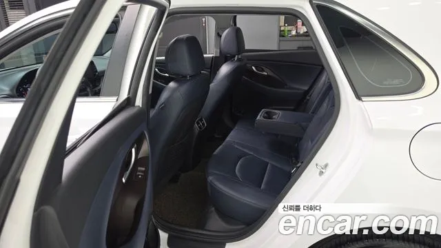 Hyundai i30 2016 thumb 11