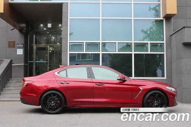 Genesis G70 2018 thumb 3