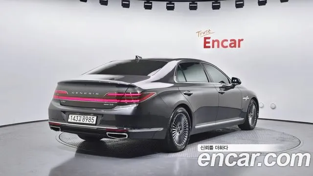 Genesis G90 2019 thumb 2