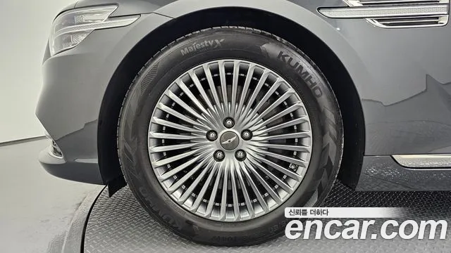 Genesis G90 2019 thumb 5