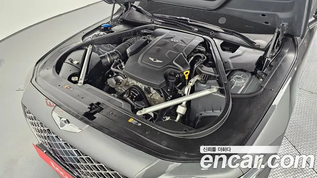 Genesis G90 2019 thumb 6