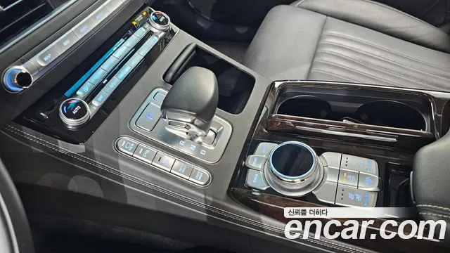 Genesis G90 2019 thumb 9