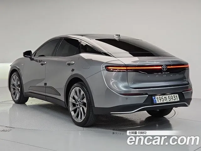 Toyota Crown 2024 thumb 4
