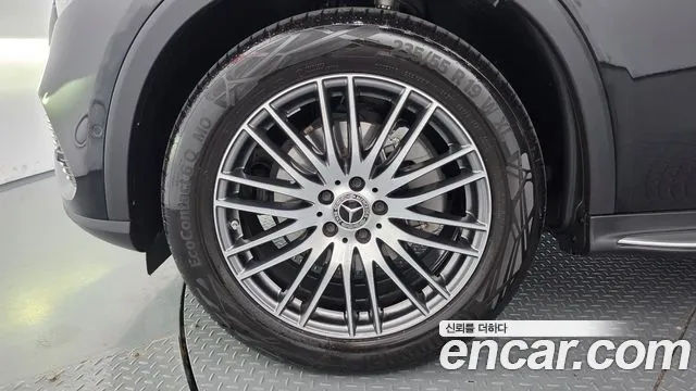 Mercedes-Benz GLC 2025 thumb 5