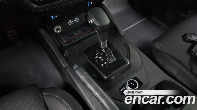KG_Mobility_Ssangyong Rexton 2022 thumb 9