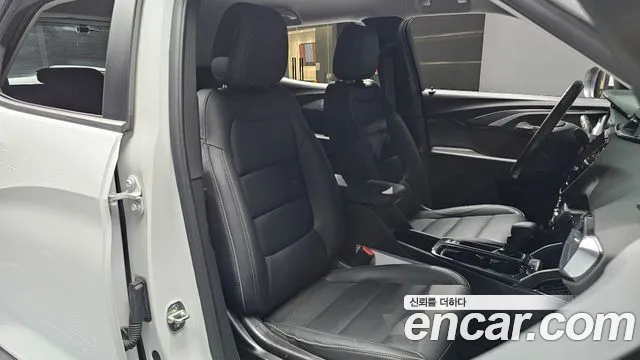 ChevroletGMDaewoo TrailBlazer 2020 thumb 12