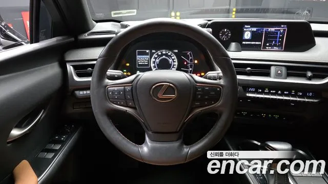 Lexus UX 2019 thumb 12