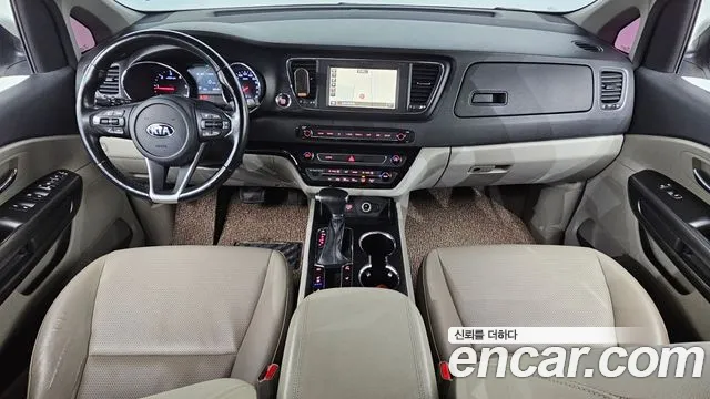 Kia Carnival 2018 thumb 7