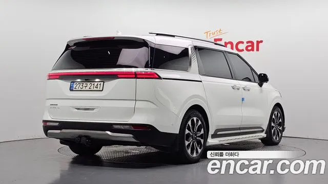 Kia Carnival 2022 thumb 2