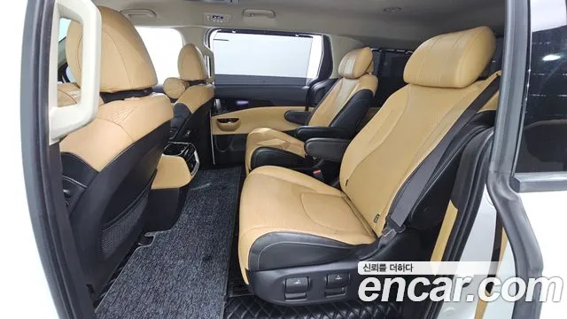 Kia Carnival 2022 thumb 12