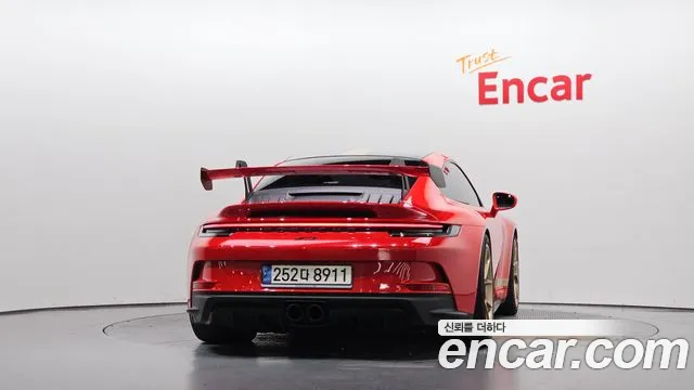 Porsche 911 2021 thumb 4