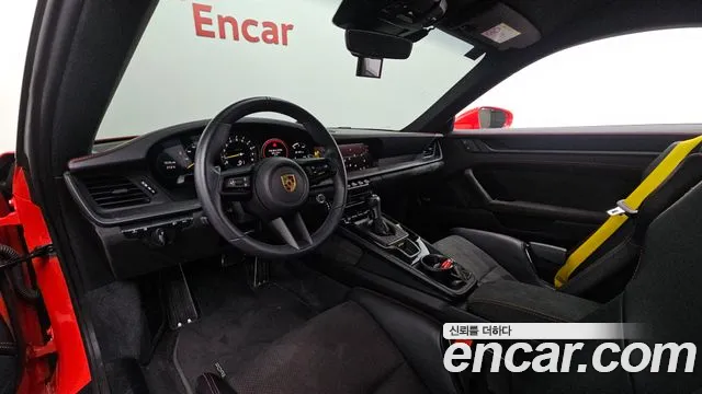 Porsche 911 2021 thumb 7