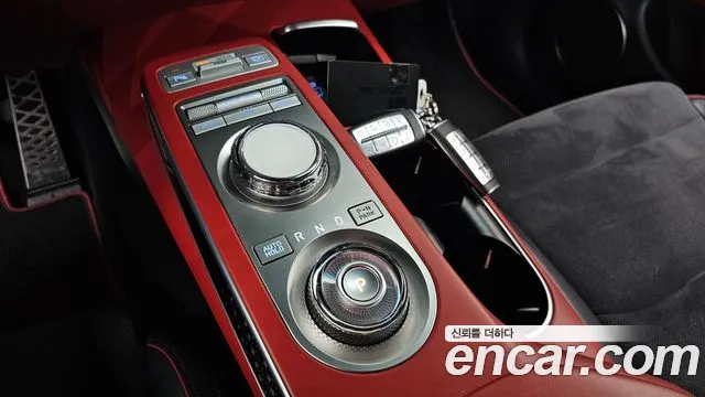 Genesis GV70 2022 thumb 9