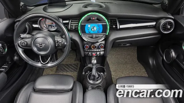 MINI Cooper Convertible 2019 thumb 7