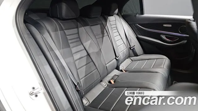 Mercedes-Benz E-Класс 2021 thumb 11
